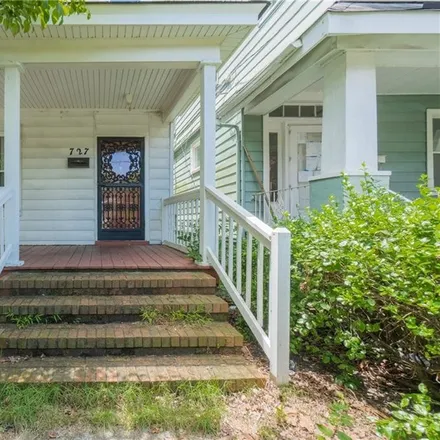 Buy this 3 bed house on 727 West 29th Street in Norfolk, VA 23508