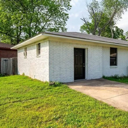 Buy this 3 bed house on 305 West 21st Street in North Little Rock, AR 72114