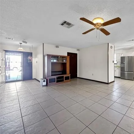 Image 3 - 108 Ehret Place, Marrero, LA 70072, USA - House for sale