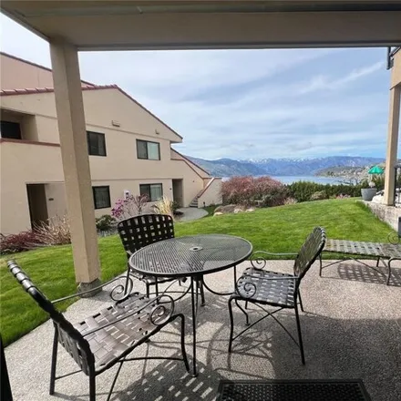 Buy this 2 bed apartment on Lake Chelan Shores Drive in Chelan, Chelan County