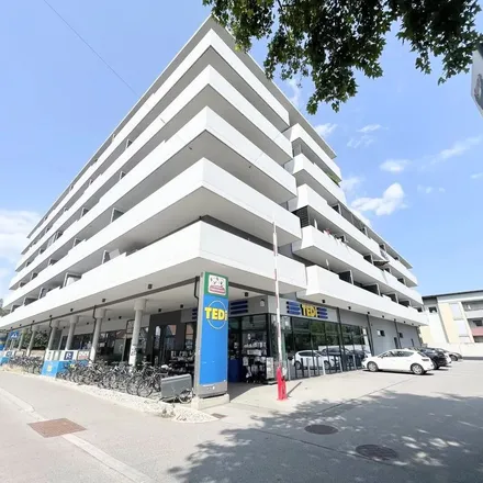 Rent this 2 bed apartment on Alte Poststraße 106 in 8020 Graz, Austria