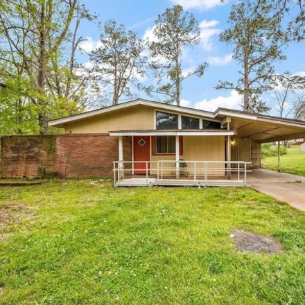Buy this 3 bed house on 158 Asbury Drive in Hazlehurst, Copiah County