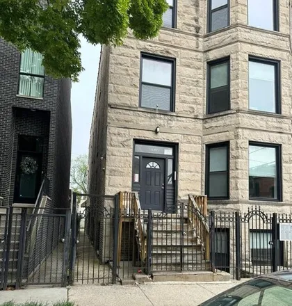 Image 2 - 2312 West Dickens Avenue, Chicago, IL 60647, USA - House for rent