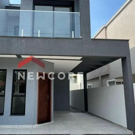 Buy this 3 bed house on Campo de Futebol Zingabol 2 in Rua Paulina Marques dos Santos, Ingleses do Rio Vermelho
