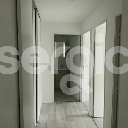 Rent this 3 bed apartment on 25 Place du Général de Gaulle in 59000 Lille, France