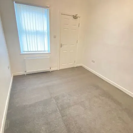Rent this 5 bed apartment on 27 Humber Road in Coventry, CV3 1AZ
