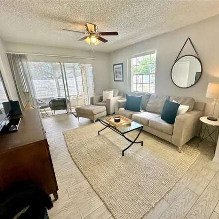 Image 2 - Stones Throw Circle North, Saint Petersburg, FL 33710, USA - Condo for sale