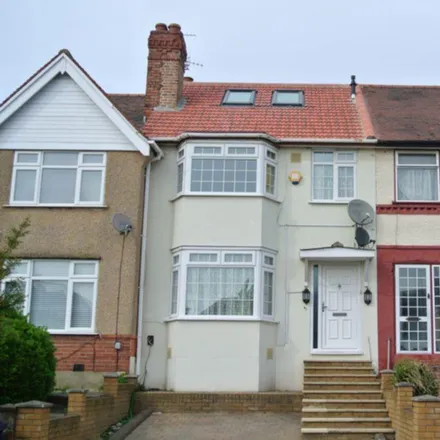 Rent this 5 bed townhouse on 56 Northwood Gardens in London, UB6 0LF