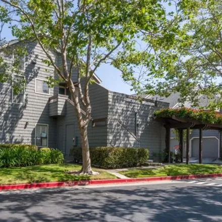 Image 2 - 911 Shoreline Dr, San Mateo, California, 94404 - Condo for sale