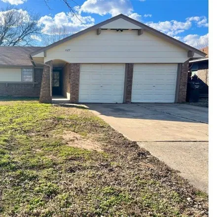 Buy this 4 bed house on 1173 Berwyck Drive in Moore, OK 73160