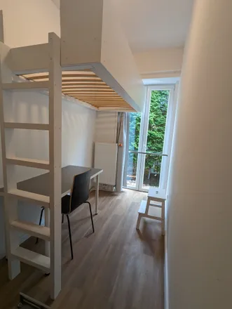 Rent this 1 bed apartment on Oelkersallee 6 in 22769 Hamburg, Germany