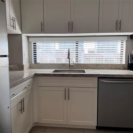 Rent this 1 bed apartment on Plaza of the Americas Building 4 in North Bay Road, Sunny Isles Beach
