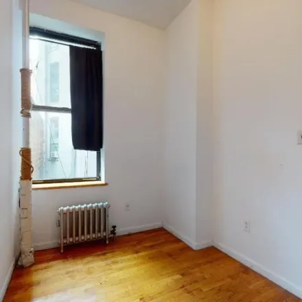 Image 6 - 68 East 1st Street, New York, NY 10003, USA - Apartment for rent