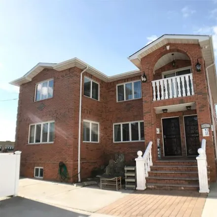 Buy this 6 bed house on 15-32 Clintonville Street in New York, NY 11357