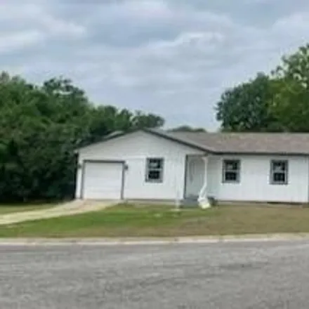 Buy this 3 bed house on 27 Hollywood Drive in Lampasas, TX 76550