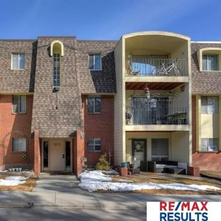 Buy this 2 bed condo on 12054 Poppleton Plaza in Omaha, NE 68144