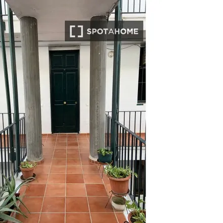 Image 3 - Calle San Jacinto, 35, 41010 Seville, Spain - Apartment for rent