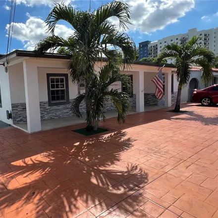 Rent this 3 bed house on 615 Southwest 64th Avenue in Alameda, Miami