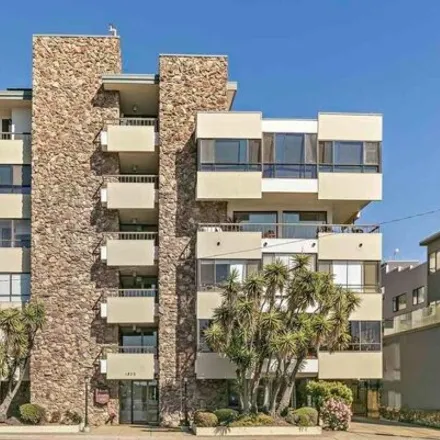 Buy this 2 bed condo on Merritt Royal in 1830 Lakeshore Avenue, Oakland