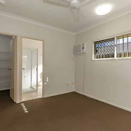 Rent this 3 bed apartment on Atherton Circuit in Kirwan QLD 4817, Australia