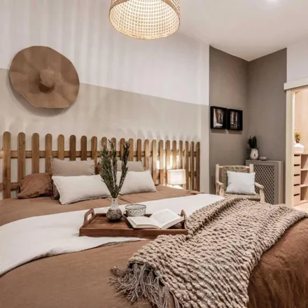 Rent this 2 bed apartment on Calle de Claudio Coello in 122, 28006 Madrid