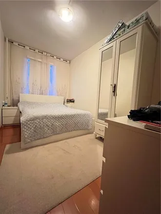Image 6 - 32 Bay 7th Street, New York, NY 11228, USA - Townhouse for rent