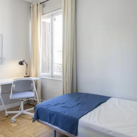 Rent this 15 bed apartment on Oysho in Calle de Alberto Aguilera, 70