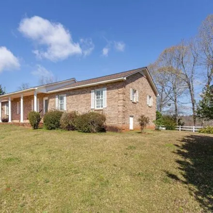 Buy this 3 bed house on 199 Kaylor Street in Heflin, Cleburne County