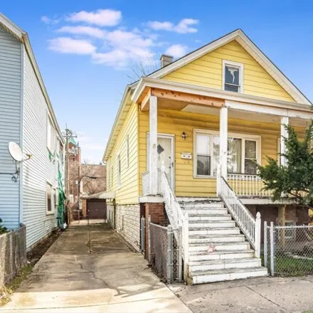 Buy this 3 bed house on 4505 South Union Avenue in Chicago, IL 60609