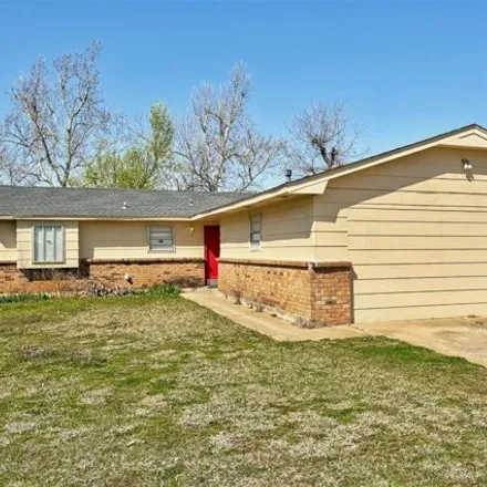 Buy this 4 bed house on 1277 Lauren Lane in Midwest City, OK 73110