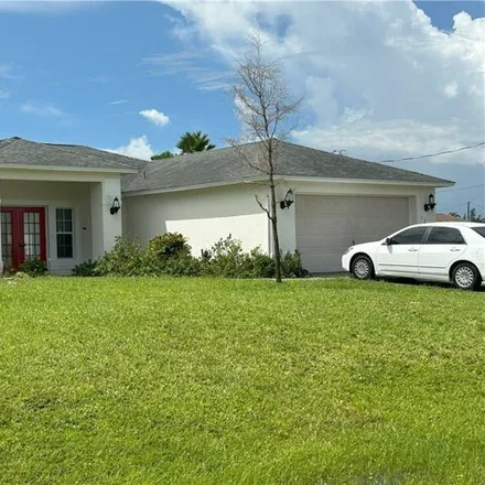 Image 3 - 1242 Southwest 10th Terrace, Cape Coral, FL 33991, USA - House for sale