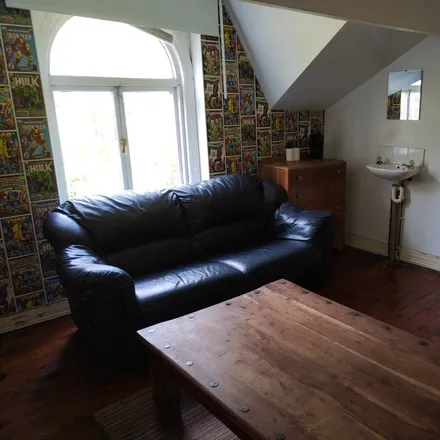 Rent this 4 bed house on Leeds in Chapeltown, GB