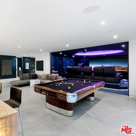 Image 4 - 1672 Clear View Drive, Beverly Hills, CA 90210, USA - House for sale
