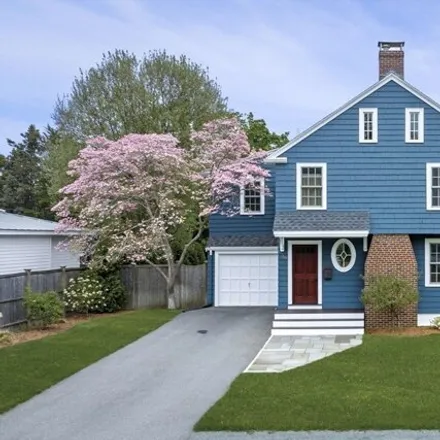Buy this 4 bed house on 30 Rose Avenue in Clifton, Marblehead
