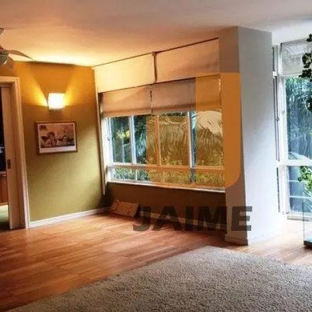 Rent this 2 bed apartment on Avenida Higienópolis 812 in Higienópolis, São Paulo - SP