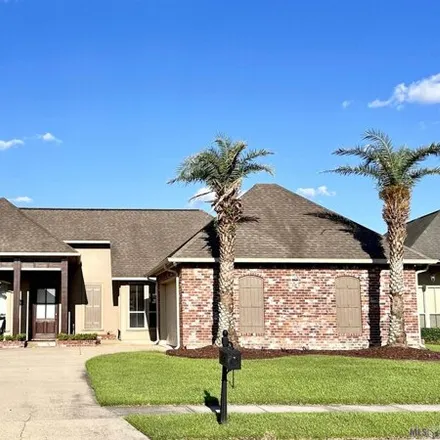 Buy this 3 bed house on 6170 Pelican Crossing Drive in Ascension Parish, LA 70737