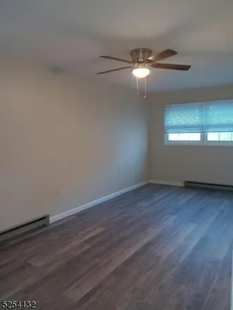Rent this 1 bed house on 14 Arcadia Place in Union, NJ 07088