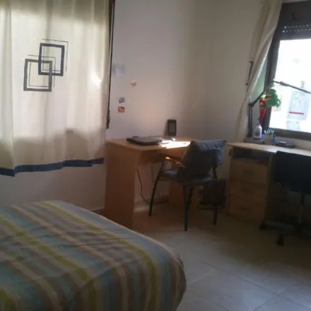 Rent this 4 bed room on Avinguda de les Germanies in 46113 Moncada, Spain