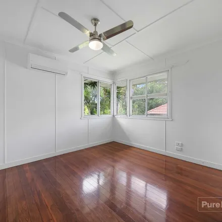 Image 3 - 14 Normanton Street, Stafford Heights QLD 4053, Australia - Apartment for rent
