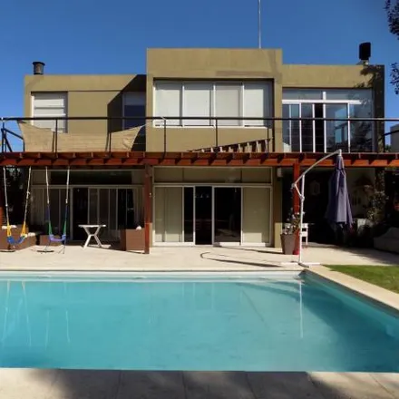 Rent this 4 bed house on unnamed road in Partido de Tigre, Dique Luján