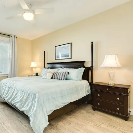 Rent this 2 bed condo on Galveston County in Texas, USA