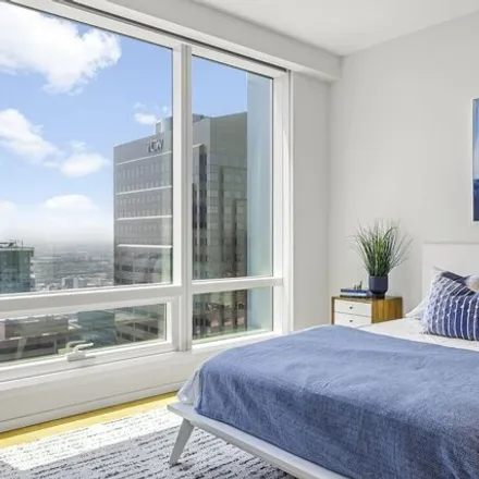 Image 8 - Metropolis Residential Tower II, Francisco Street, Los Angeles, CA 90017, USA - Condo for sale