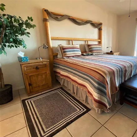 Rent this 2 bed townhouse on Tucson