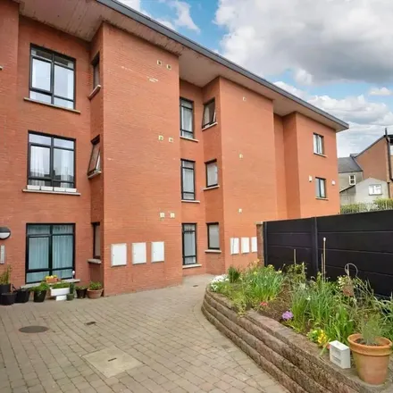 Rent this 2 bed apartment on Dundela Crescent Car Park in Holywood Road, Belfast