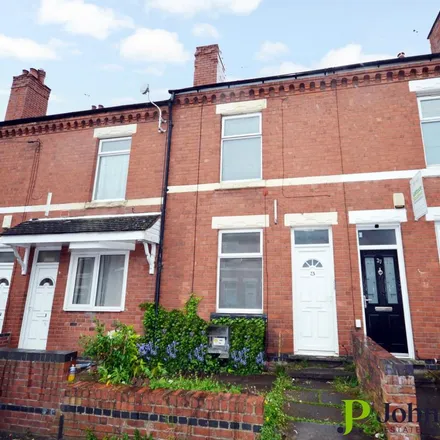 Rent this 3 bed townhouse on 25 Carmelite Road in Coventry, CV1 2BX