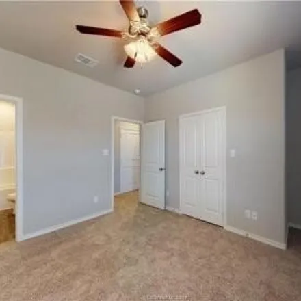 Image 4 - 2911 Papa Bear Drive, Koppe, College Station, TX 77845, USA - Townhouse for sale