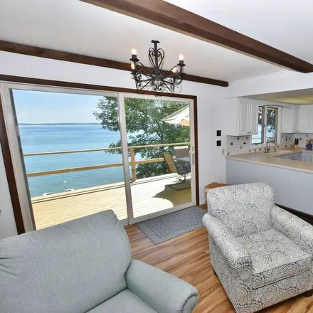 Image 9 - Suttons Bay, MI - House for rent