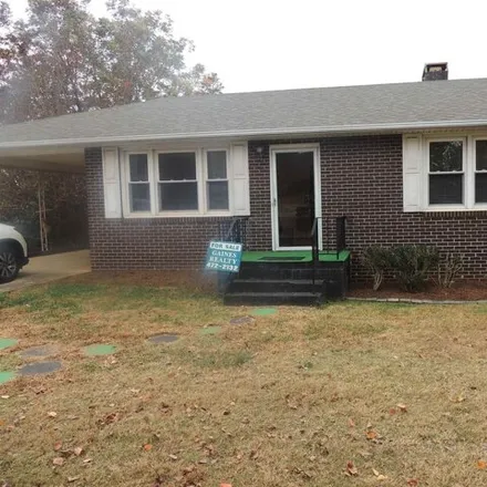 Buy this 3 bed house on 902 East Main Street in Duncan, SC 29334