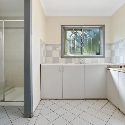 Image 9 - Karingal Street, Kingsgrove NSW 2208, Australia - Apartment for rent