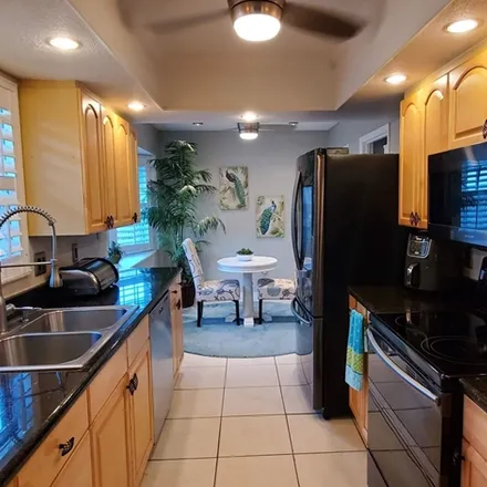 Rent this 1 bed room on 614 Arvern Drive in Altamonte Springs, FL 32701